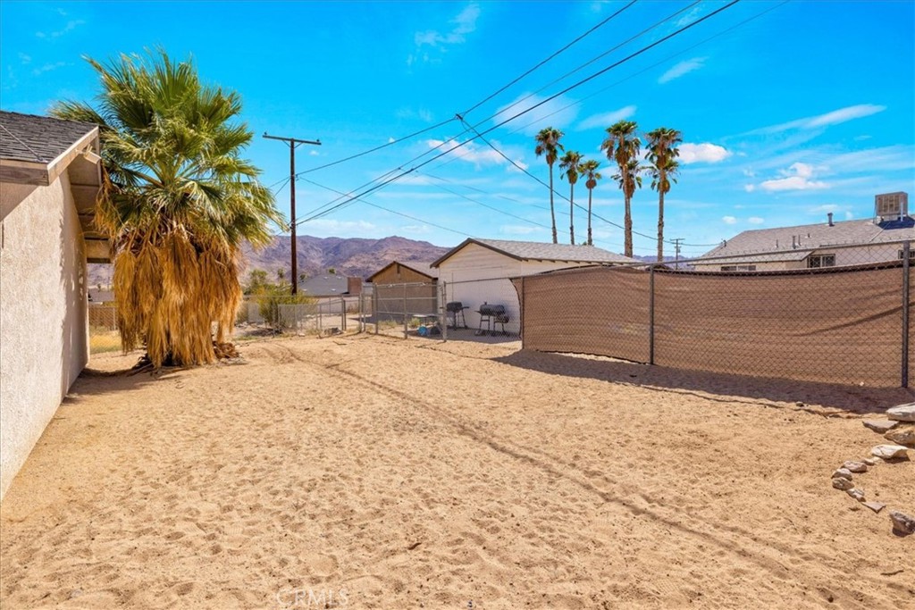 main property photo 27