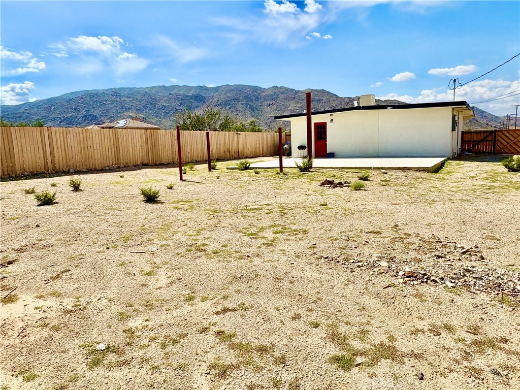 main property photo 11