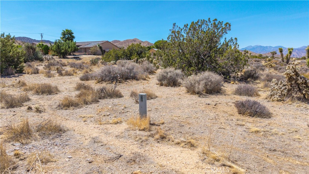 main property photo 14