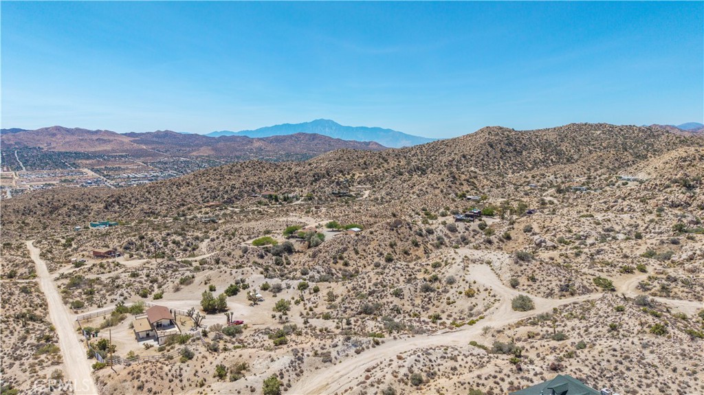 main property photo 9
