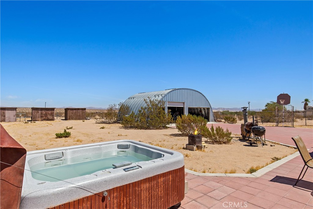 main property photo 24