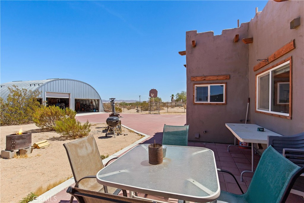 main property photo 25