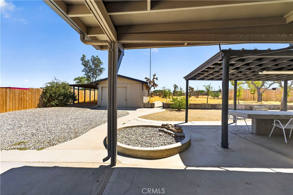 main property photo 30
