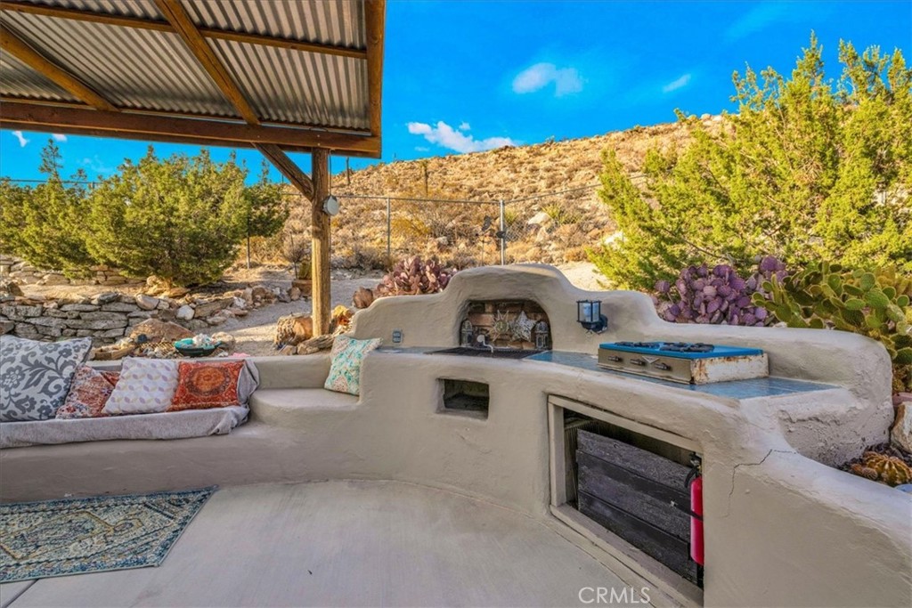 main property photo 41