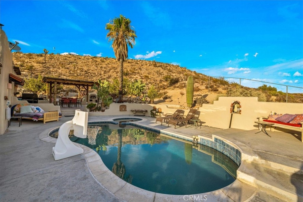 main property photo 45