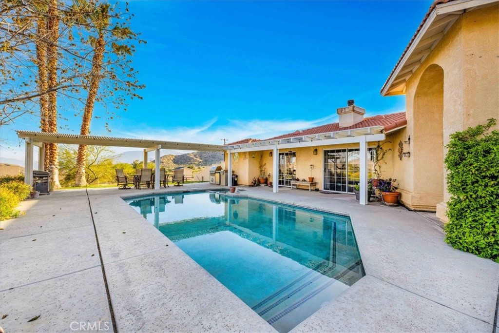 main property photo 31