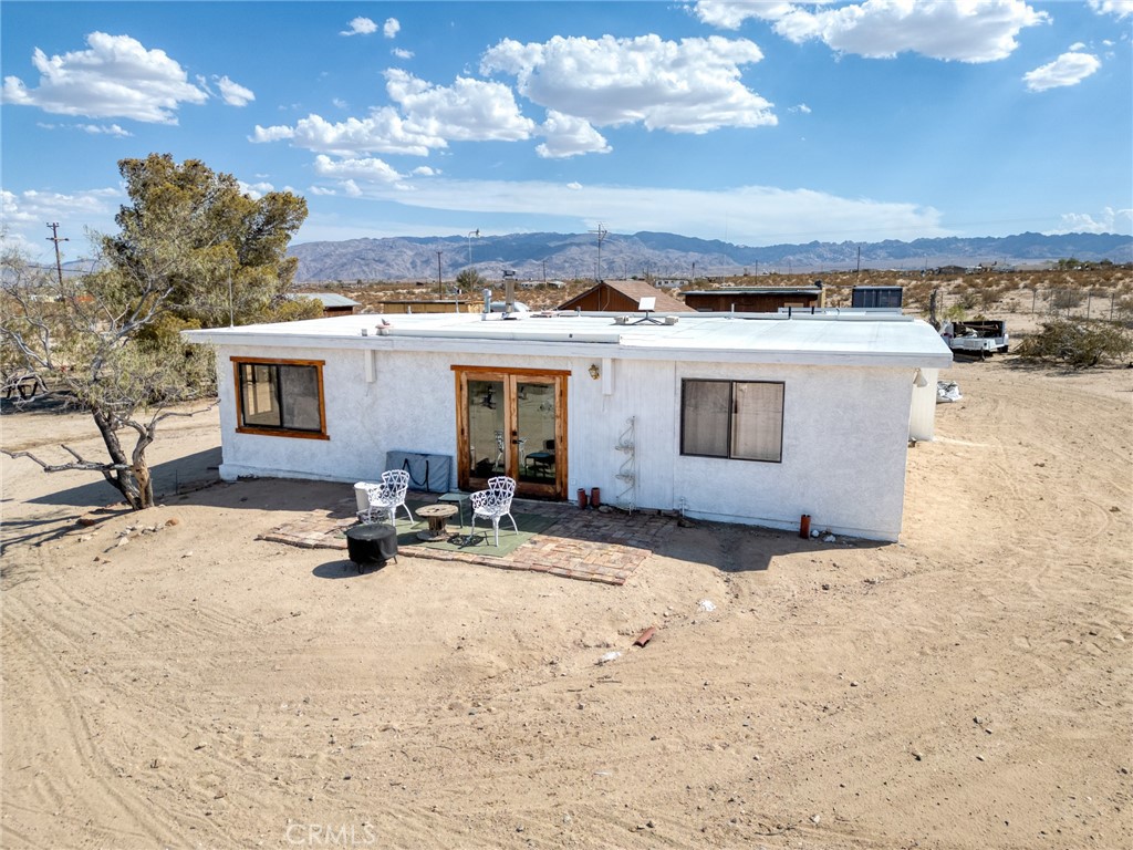 main property photo 40