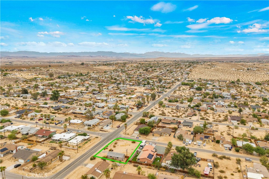 main property photo 31