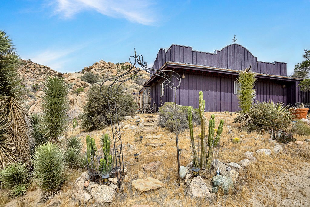 main property photo 30