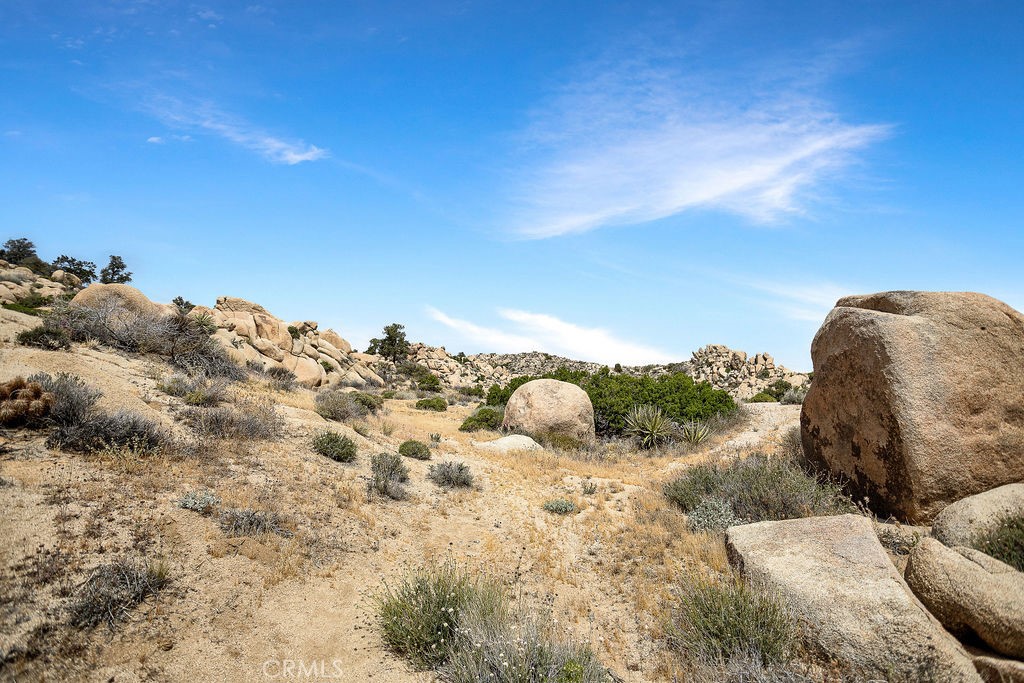 main property photo 37
