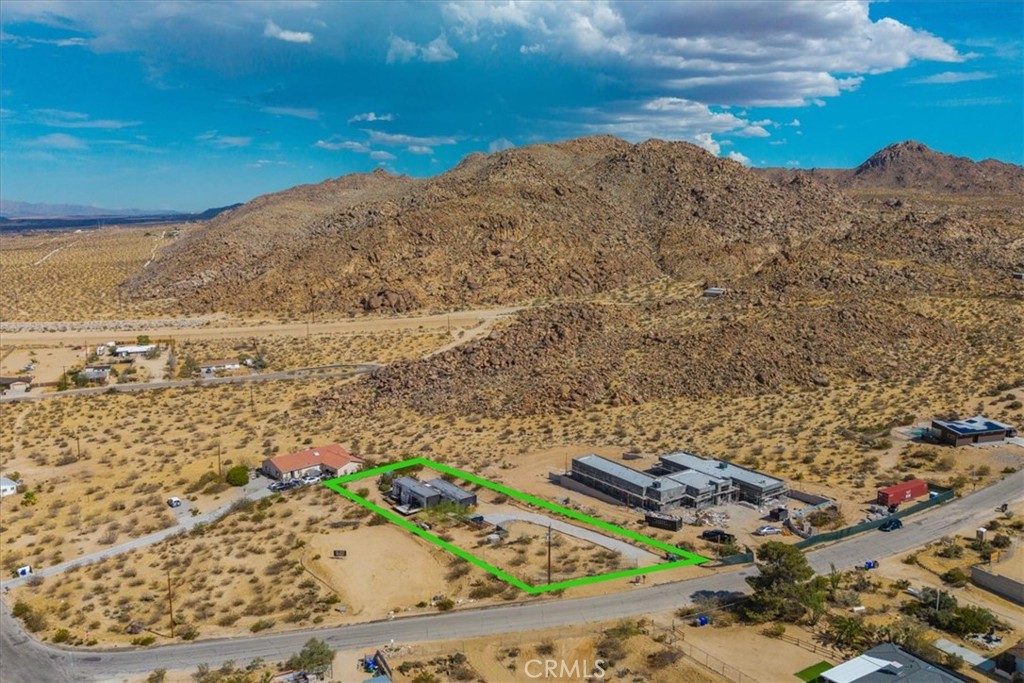 main property photo 37