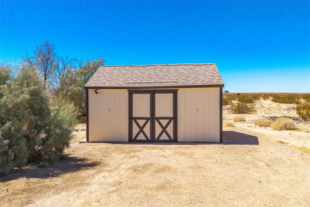 main property photo 24