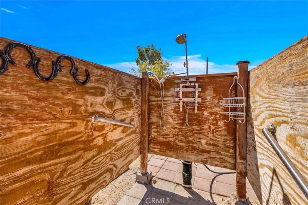 main property photo 22