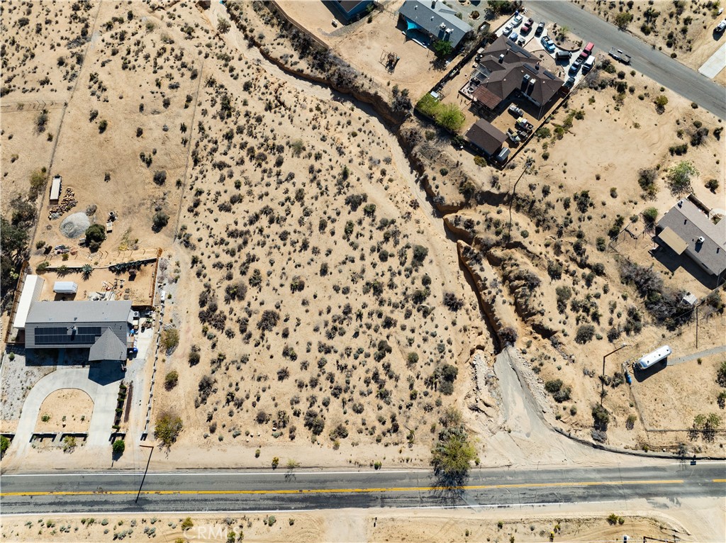 main property photo 14