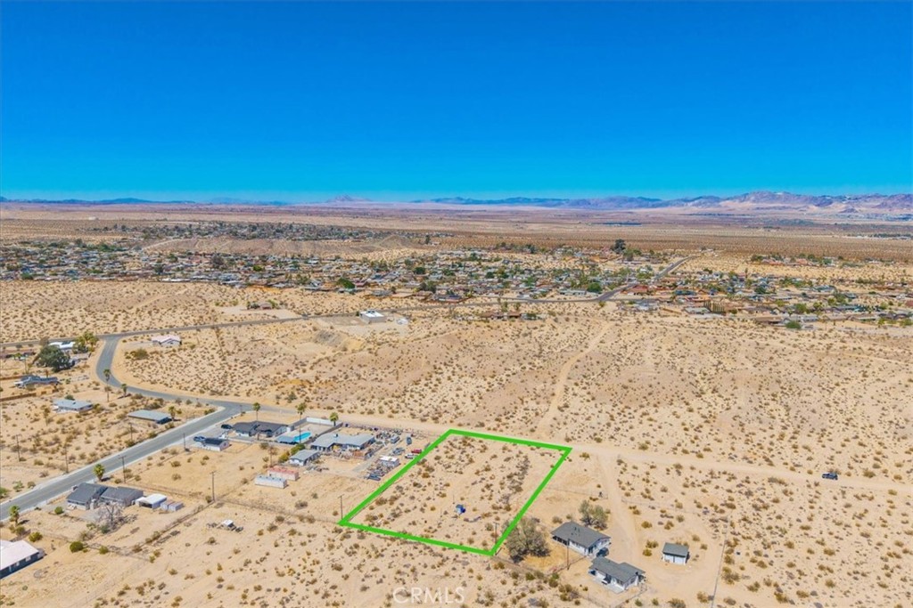 main property photo 10
