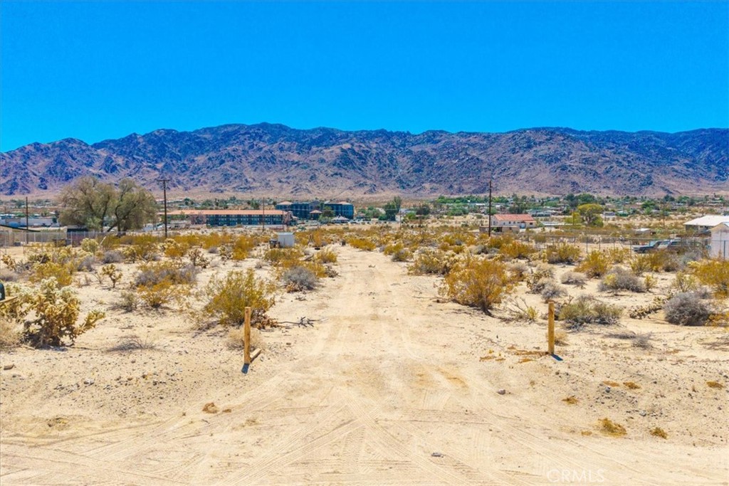 main property photo 11