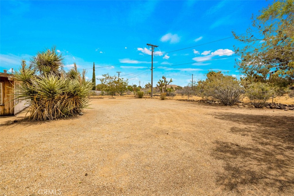 main property photo 16
