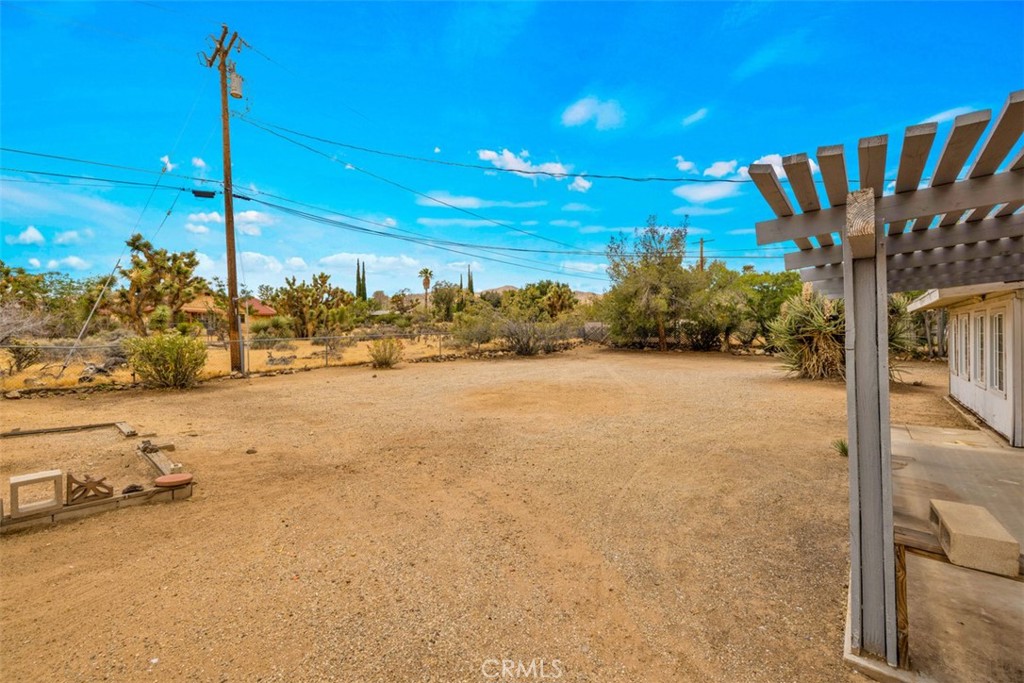 main property photo 17