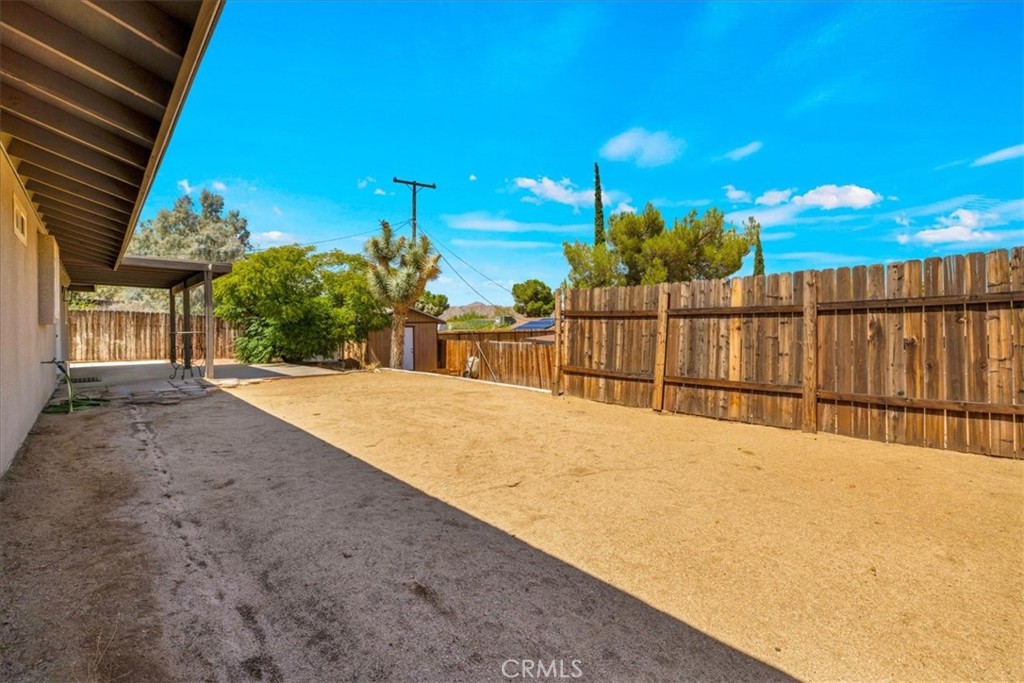 main property photo 23