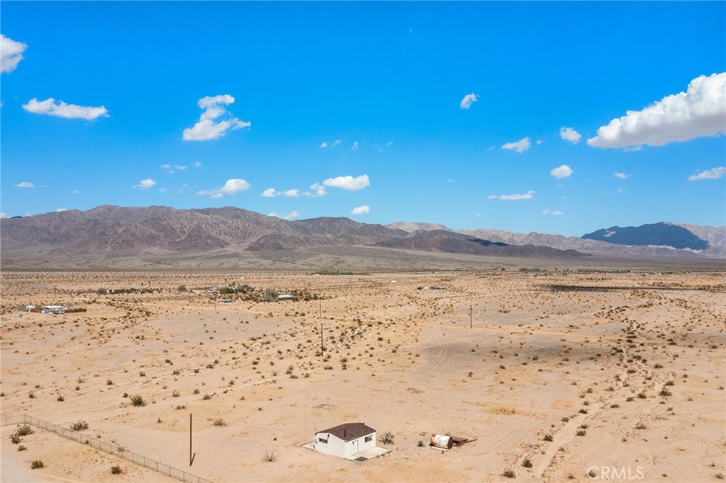main property photo 40