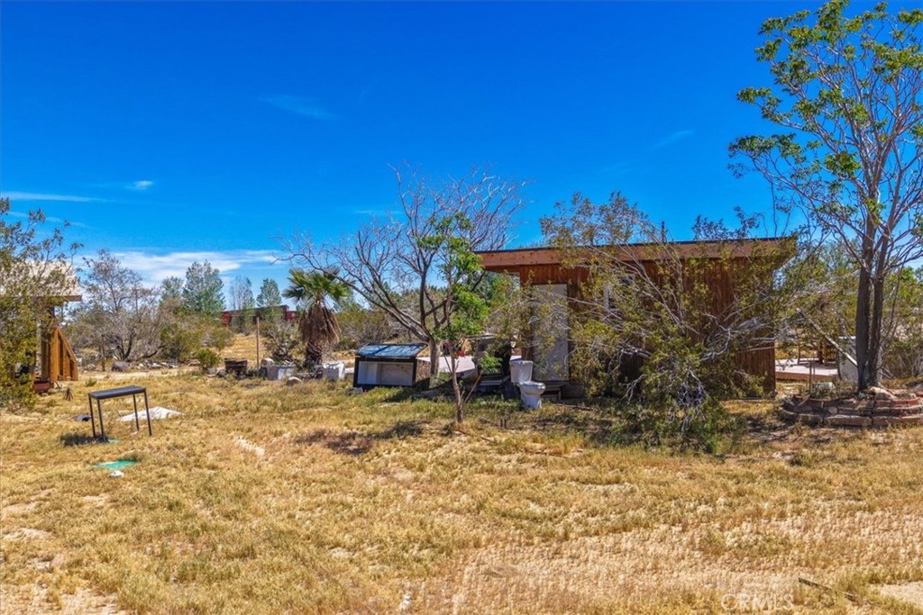 main property photo 28