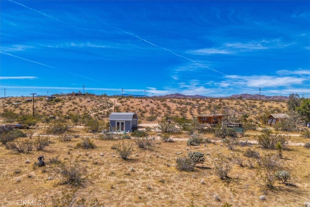 main property photo 31