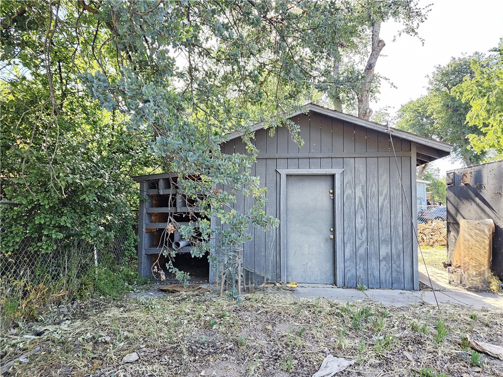 main property photo 18