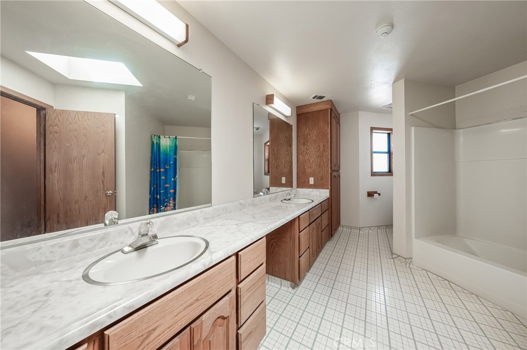 main property photo 67