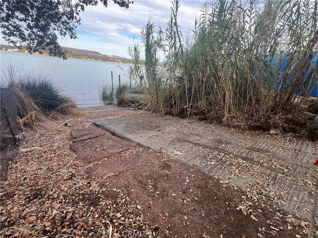 main property photo 16