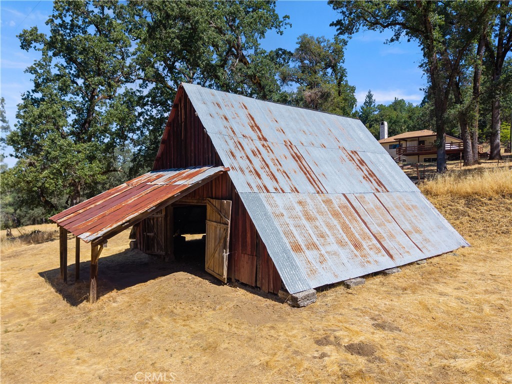 main property photo 26