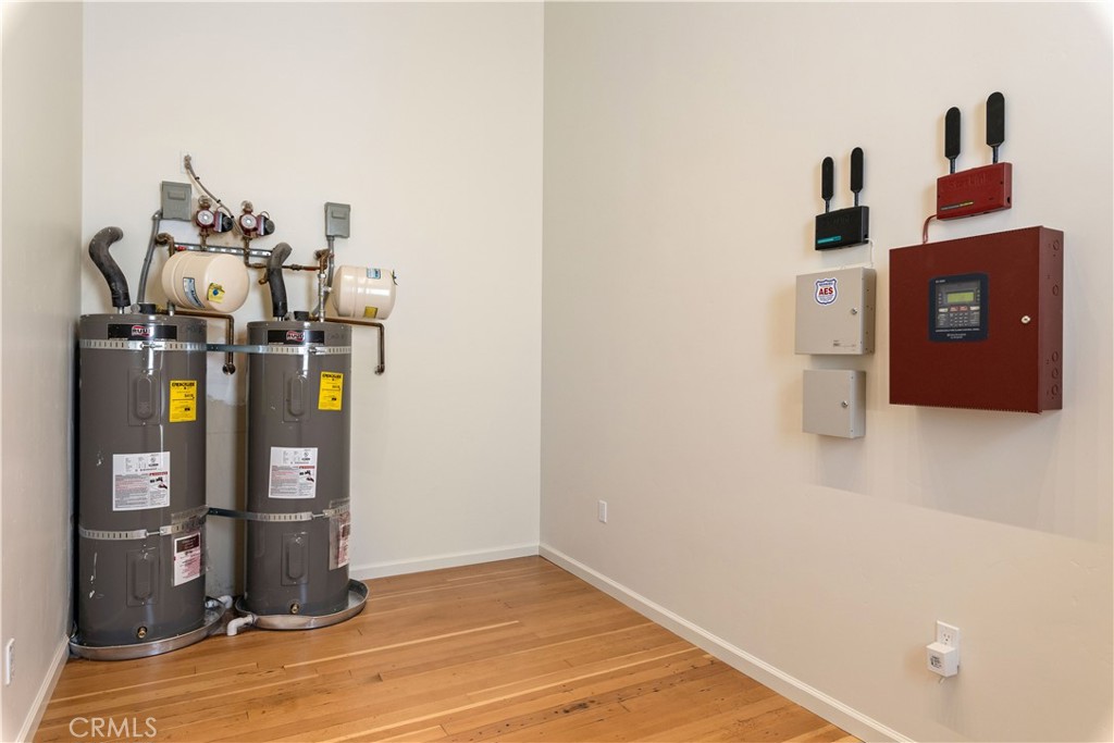 main property photo 50