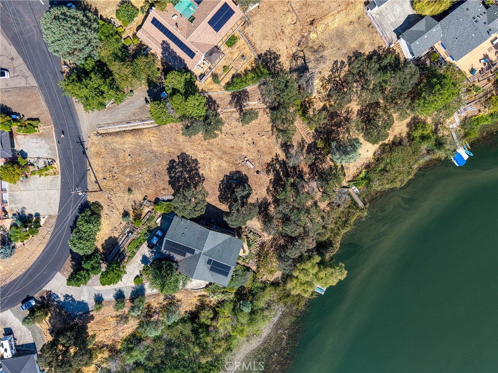 main property photo 18