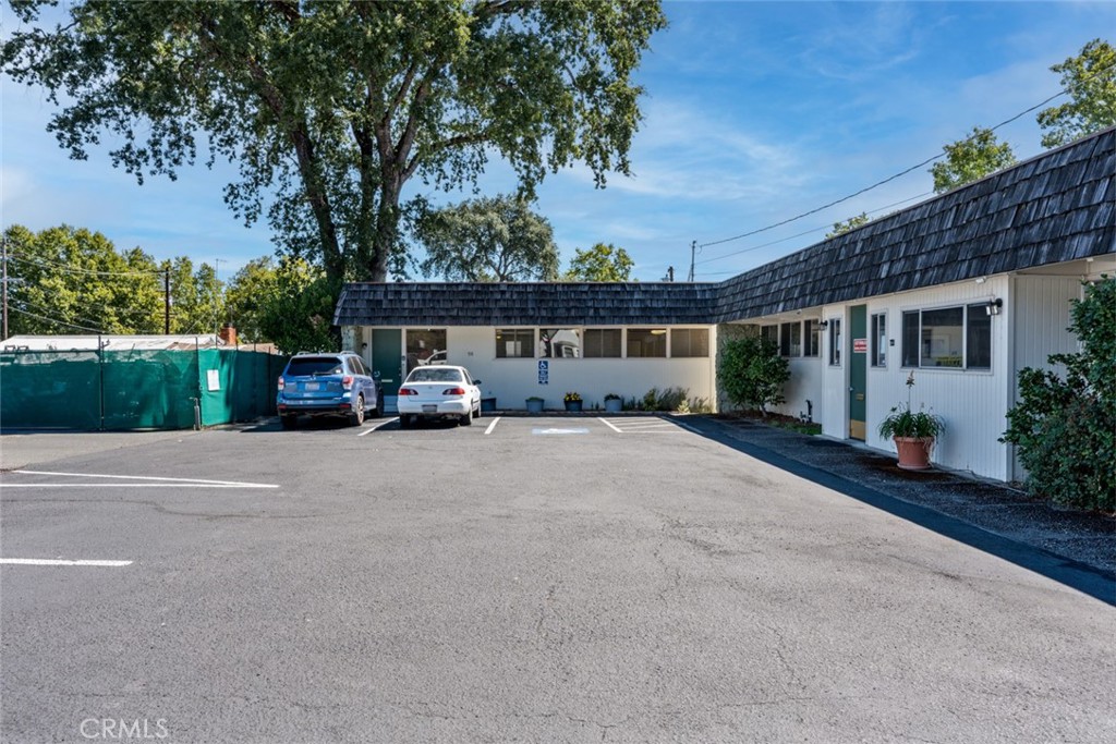 main property photo 10