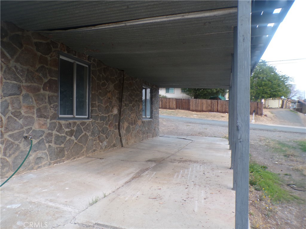 main property photo 6