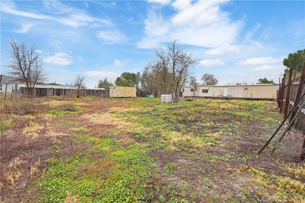 main property photo 24
