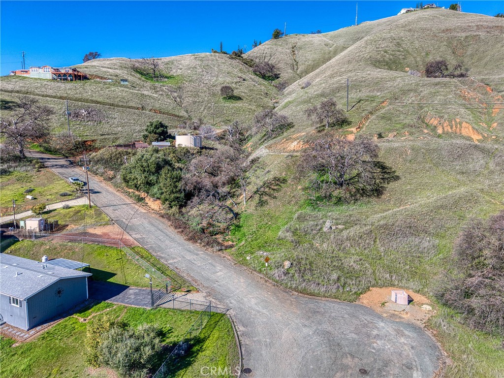 main property photo 9
