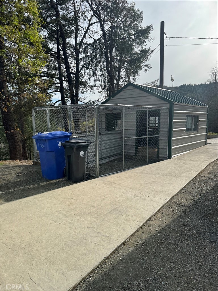 main property photo 36