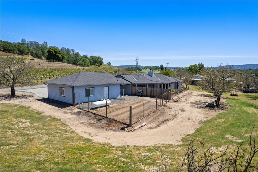 main property photo 23