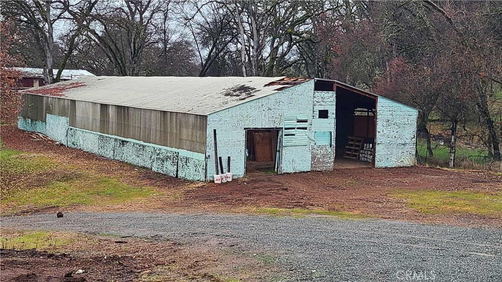 main property photo 25