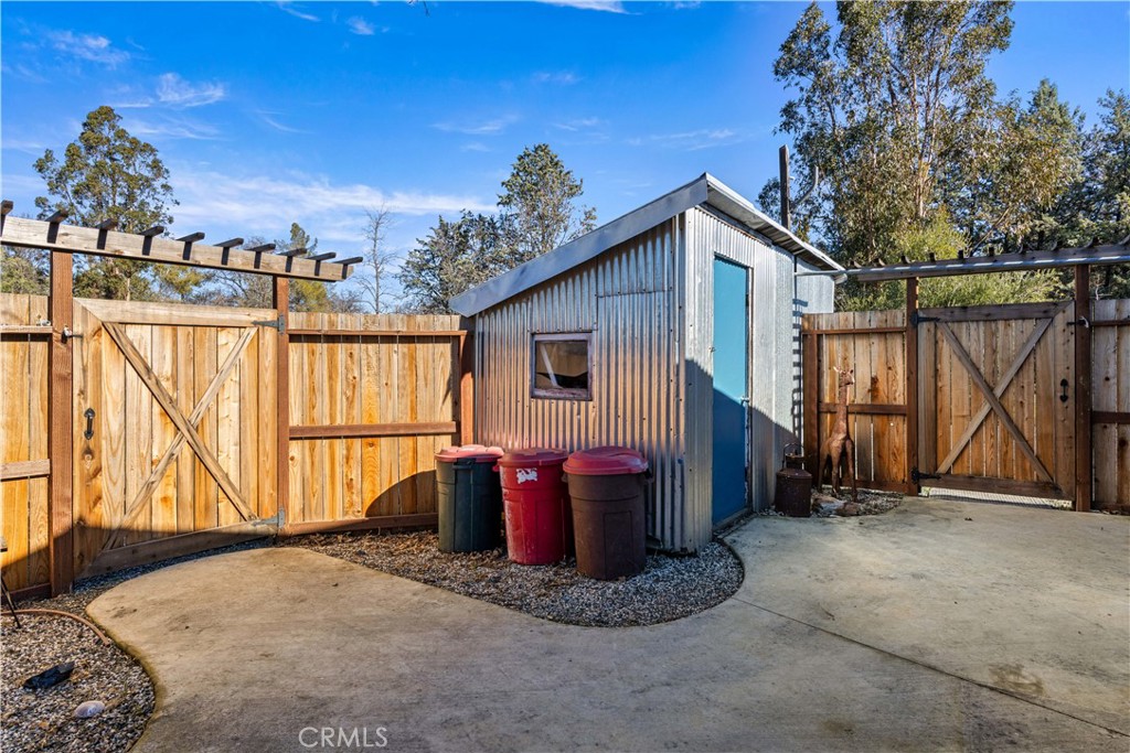 main property photo 24