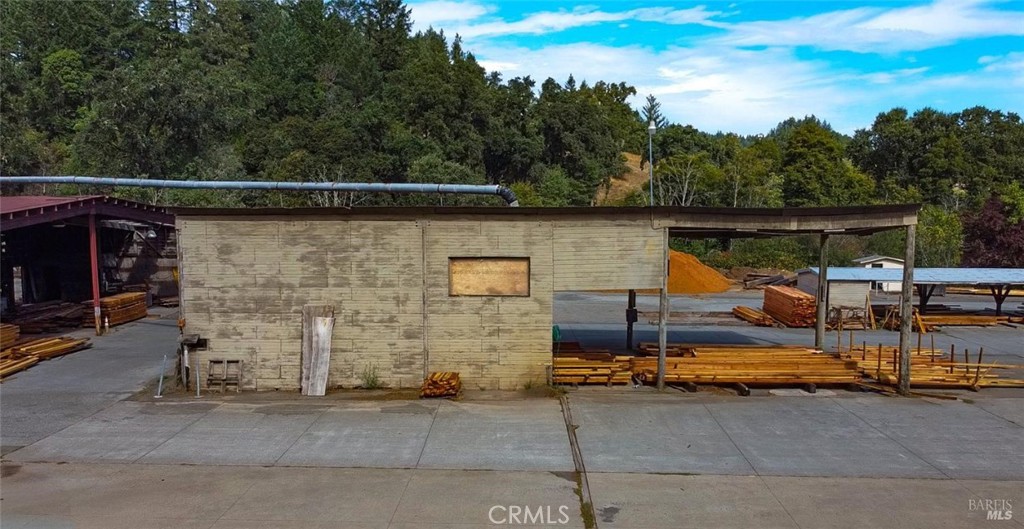 main property photo 8