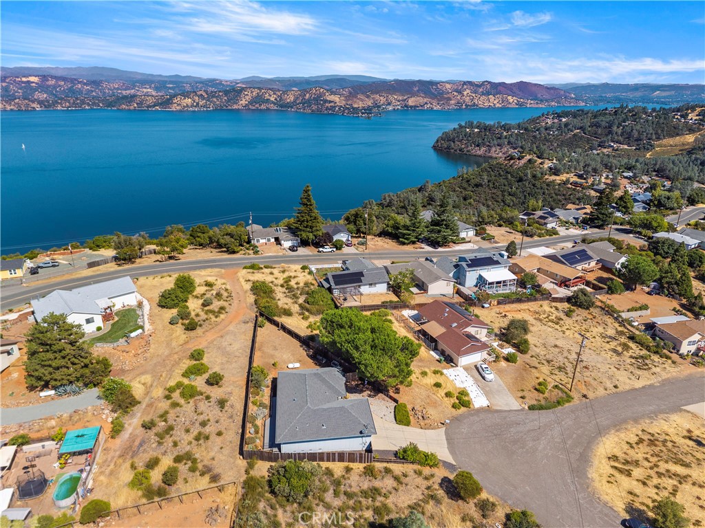 main property photo 50