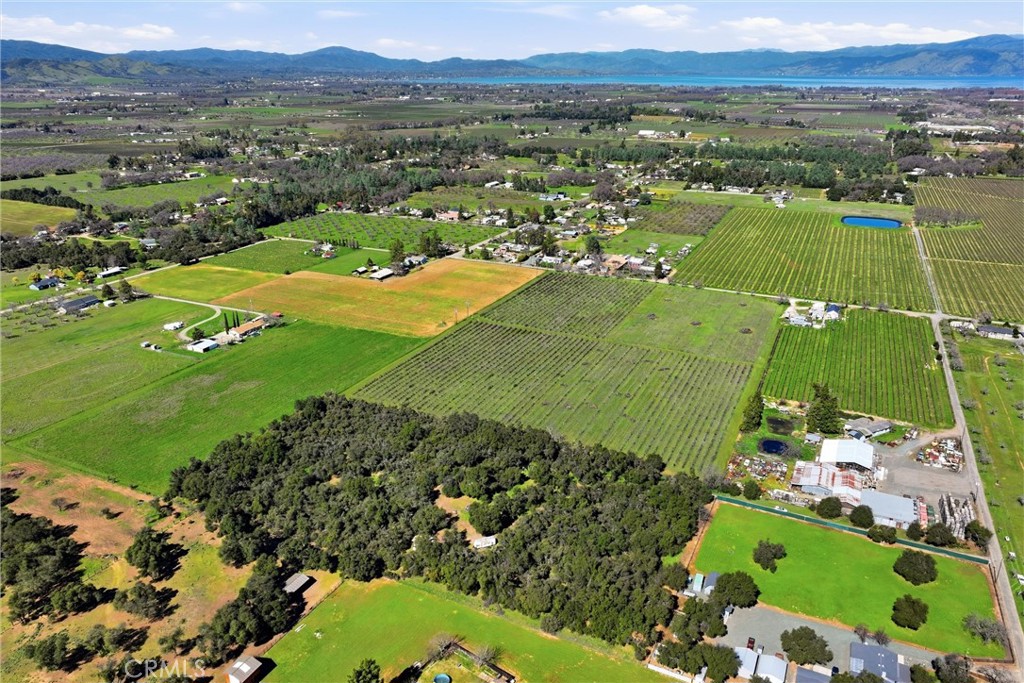 main property photo 16