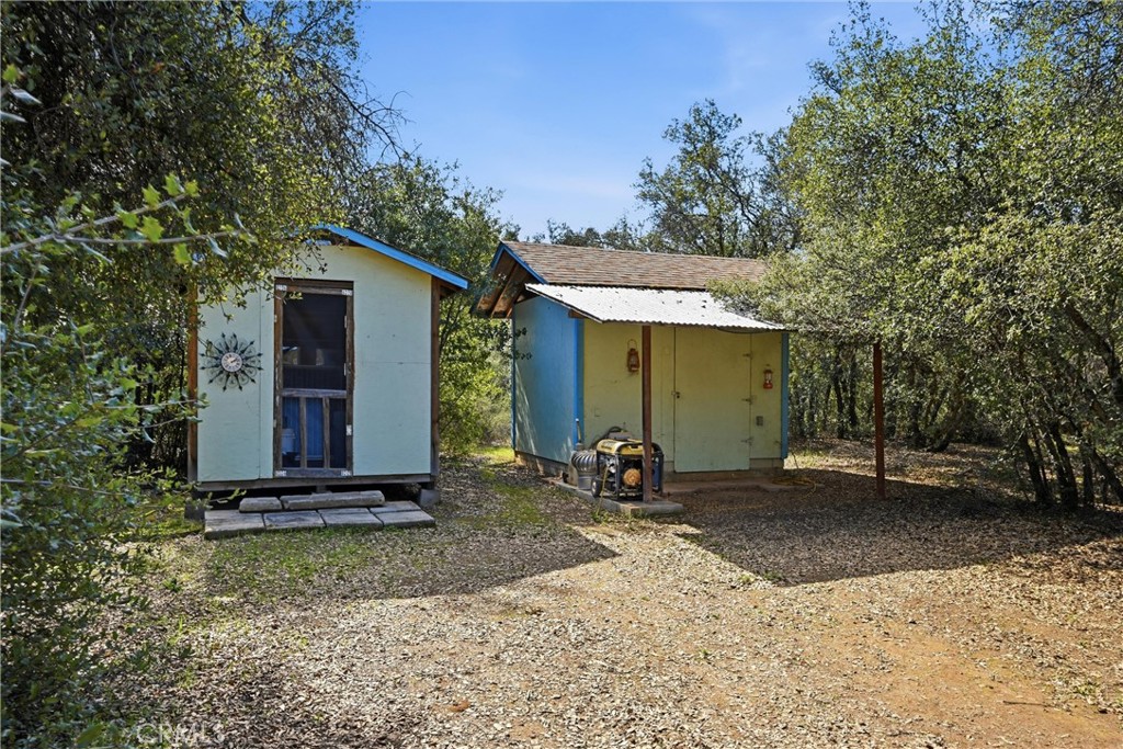 main property photo 7