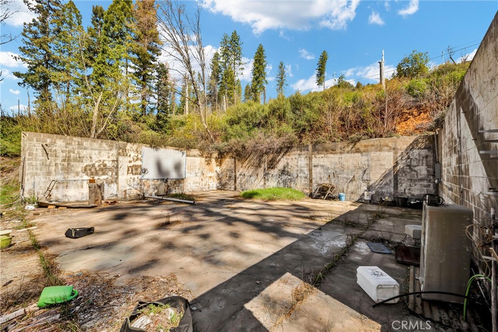 main property photo 14