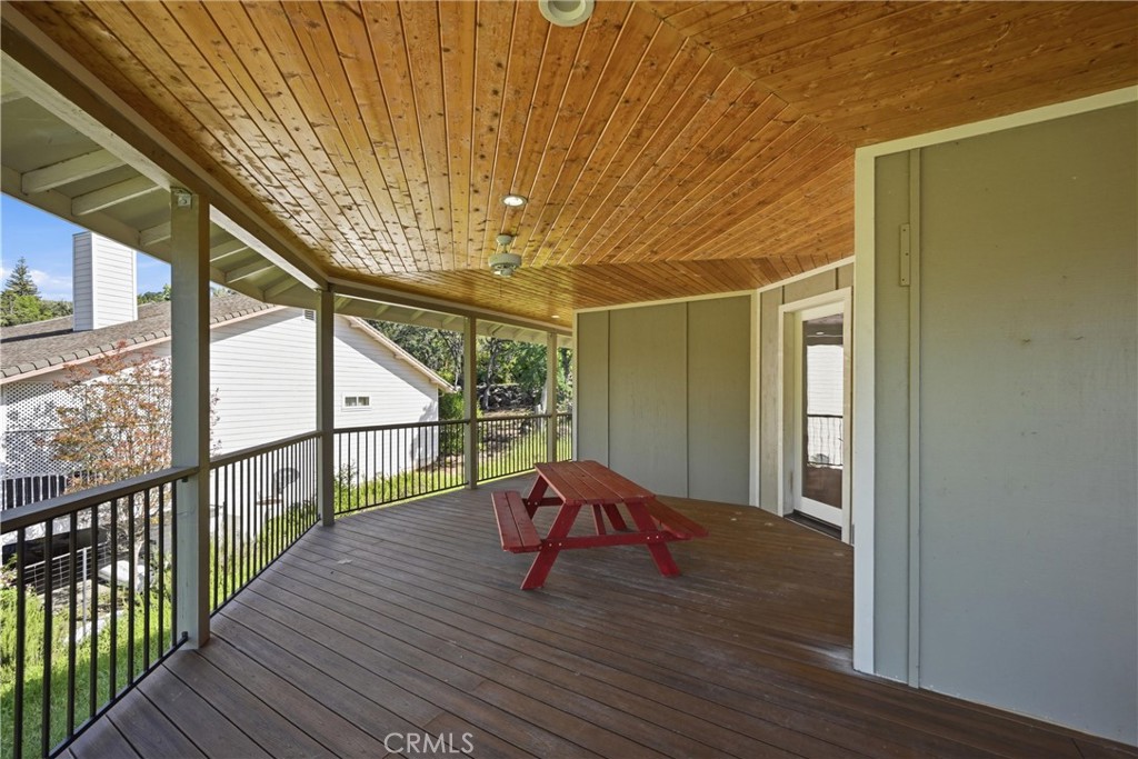 main property photo 28