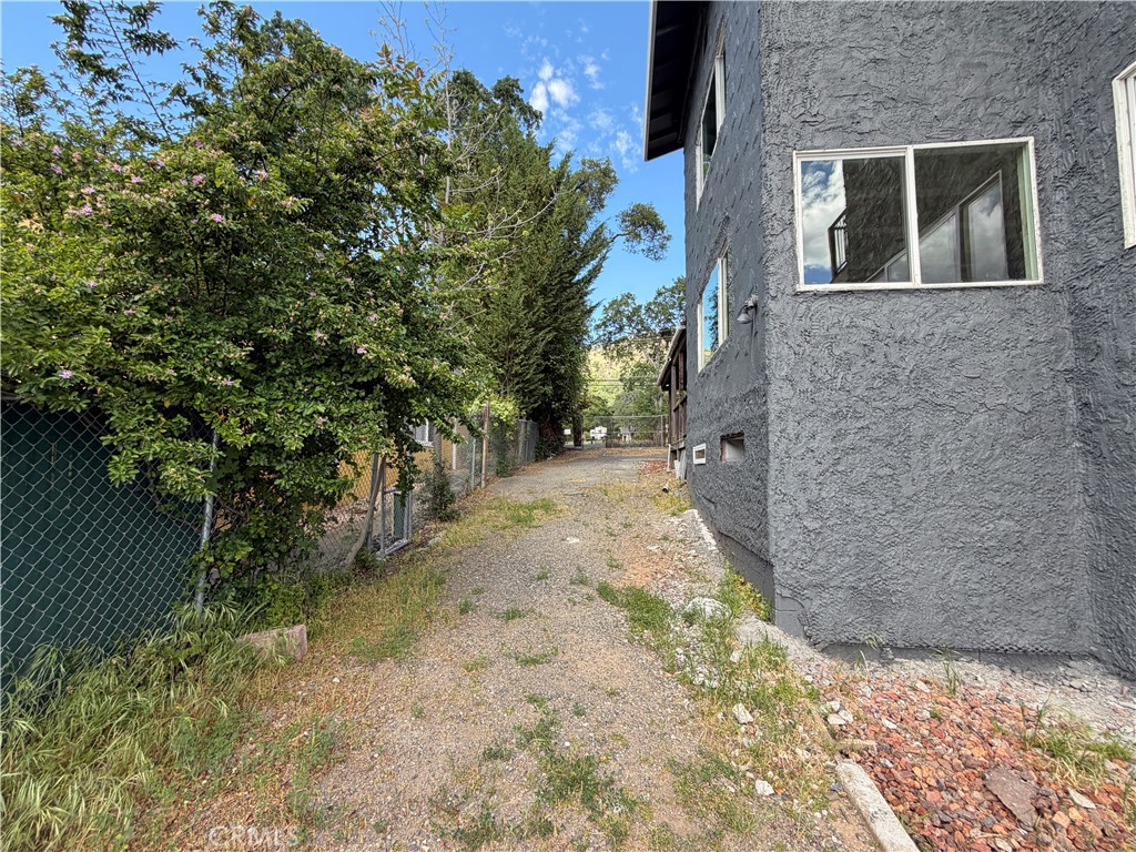 main property photo 53
