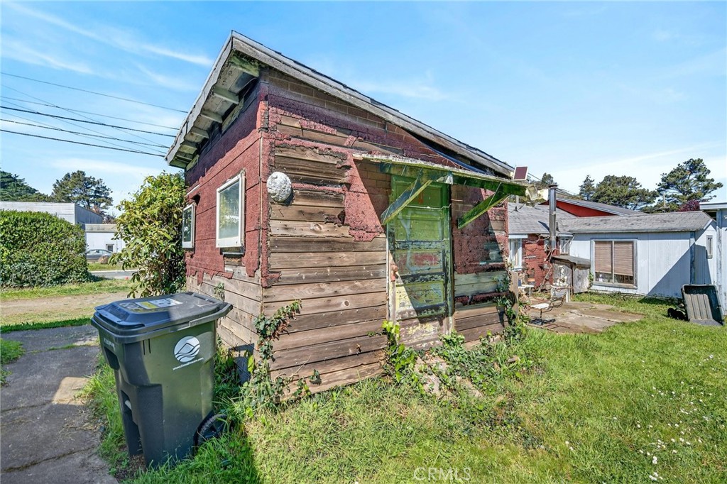 main property photo 18
