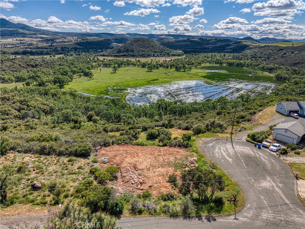 main property photo 9