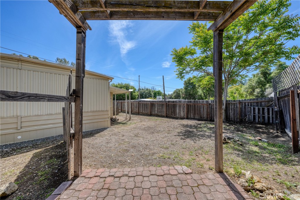 main property photo 50